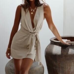 Maurie + Eve Fall in Love Dress  Wrap Mini V Neck Sand Tan 12 Large